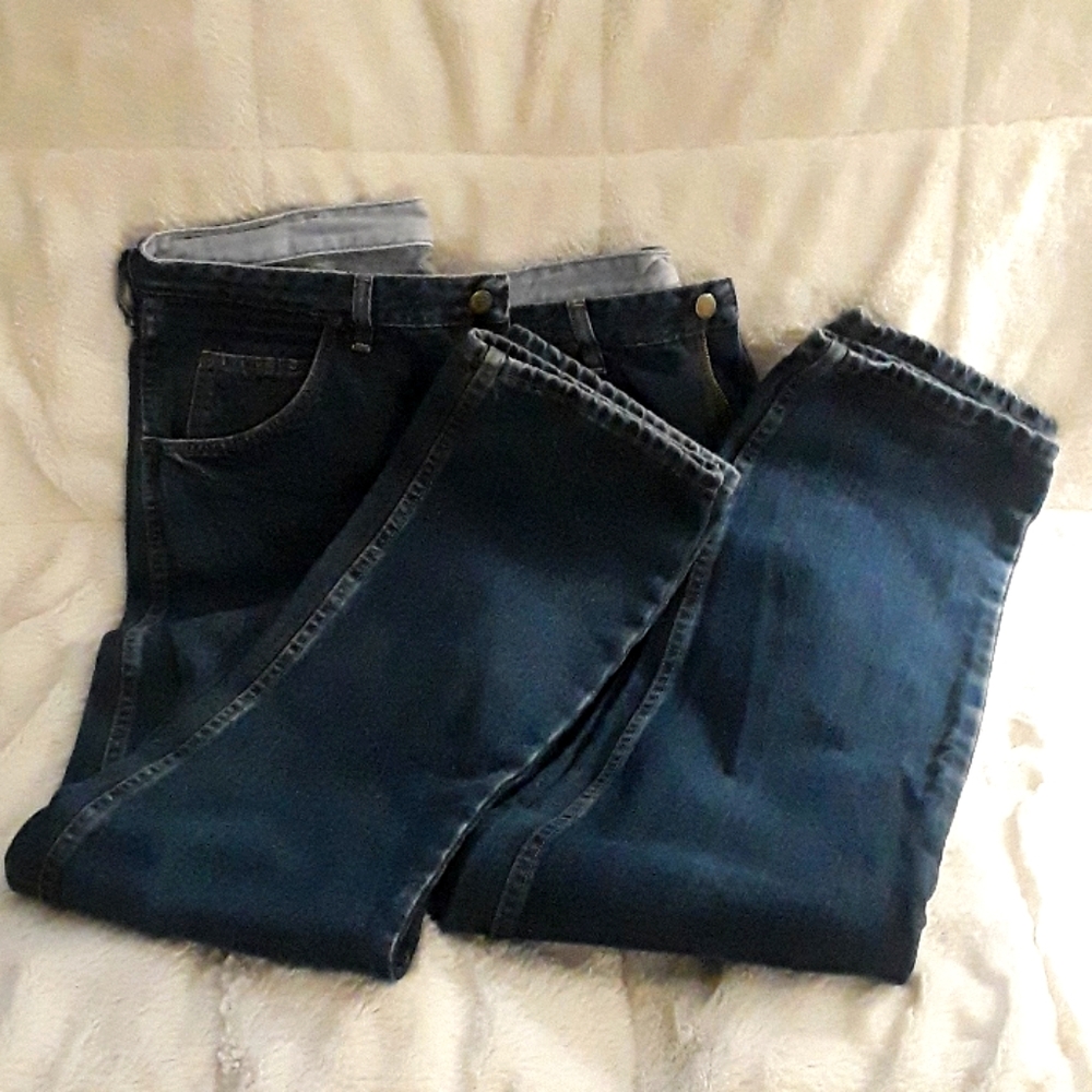 2 Mens pants Wrangler Rugged Wear